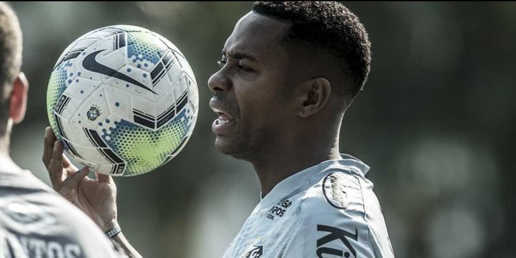 Itália pede ao Itamaraty que Robinho cumpra pena no Brasil