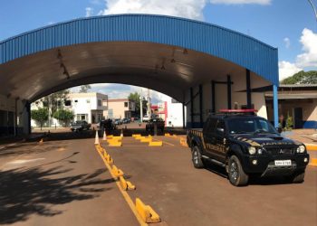 Fronteira em Santo Antônio do Sudoeste, com a Argentina, e reaberta para turistas