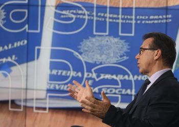 Salário mínimo deve ter novo reajuste no dia 1º maio