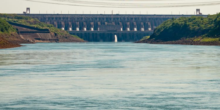 Nível do Rio Paraná começa a baixar nesta sexta-feira (3)
