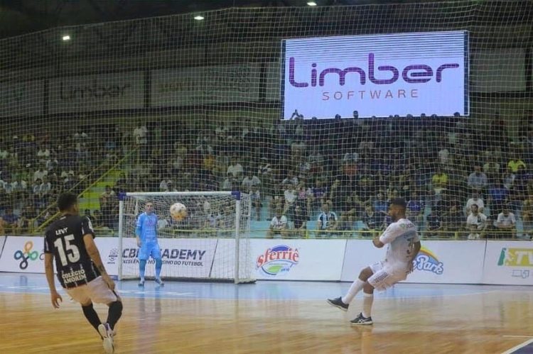 Foz Cataratas estreia no campeonato paranaense neste sábado com portões abertos a torcida