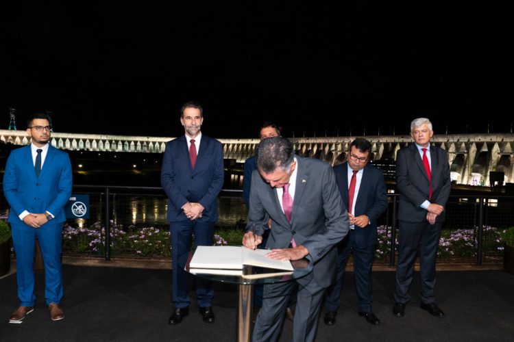 Novos diretores da Itaipu destacam compromisso com responsabilidade social e ambiental