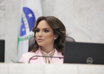 Casas noturnas terão de fornecer tampas para copos