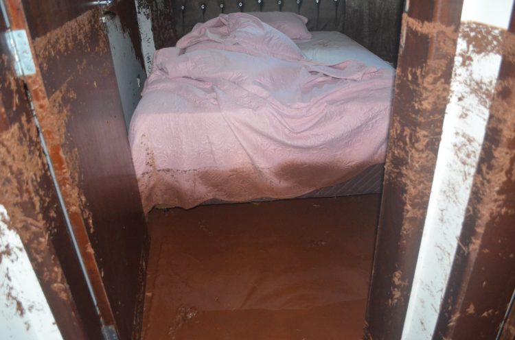 Obras da Perimetral Leste podem ter provocado alagamentos em casas do Bairro Dom Giovane