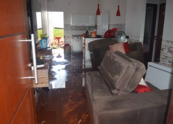 Obras da Perimetral Leste podem ter provocado alagamentos em casas do Bairro Dom Giovane