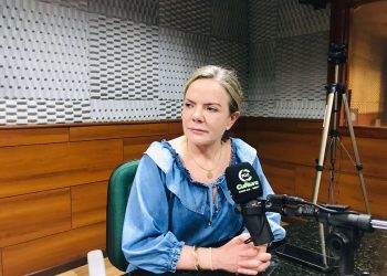 “Não tenho porque sentar com Sergio Moro para discutir pedágio.Não tenho respeito por ele”, disse a deputada Gleisi Hoffmann