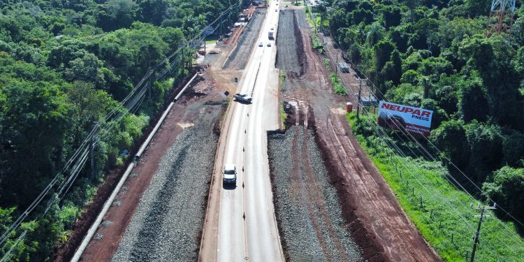 Construção de passa-faunas avança na duplicação da BR-469, em Foz do Iguaçu