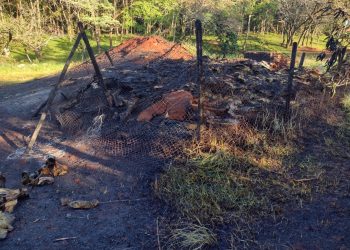 Incêndio destrói equipamentos na pista de bicicross, na Vila A, em Foz