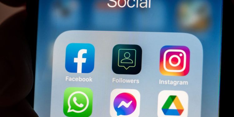 Norma obriga redes sociais a retirar conteúdo de apologia à violência