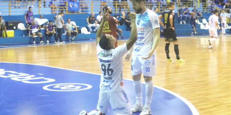 Foz Cataratas vence o Praia na estreia, em casa, pela Liga Nacional