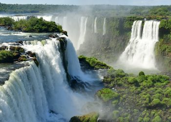 Parque Nacional do Iguaçu terá atendimento especial no feriadão do Dia do Trabalhador