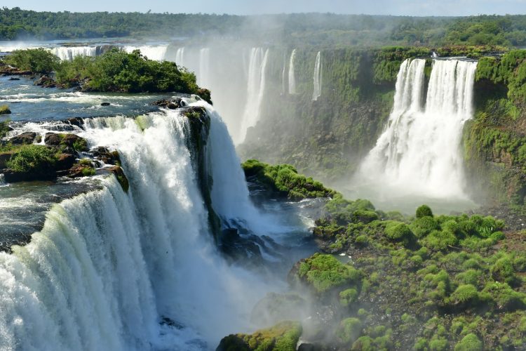 Parque Nacional do Iguaçu terá atendimento especial no feriadão do Dia do Trabalhador