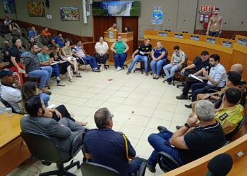 A segurança na escolas foi tema de uma reunião extraordinária na Câmara de Vereadores em Foz