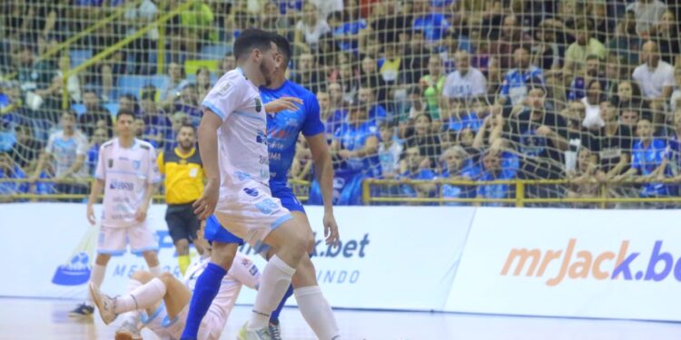 Foz Cataratas Futsal vence o Brasília pela Liga Nacional