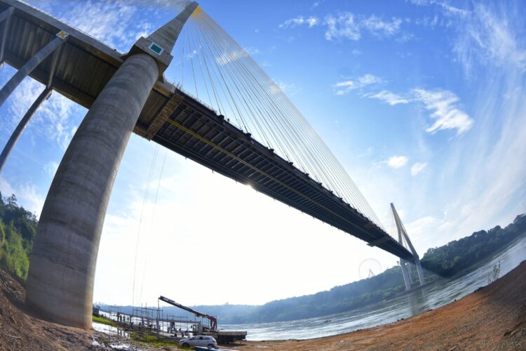 Sistema de inspeção e monitoramento de estrutura é instalado na Ponte da Integração