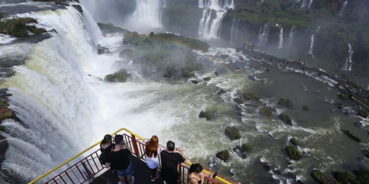 Clima do mês de maio encanta visitantes no Parque Nacional do Iguaçu