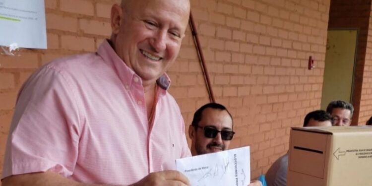 Claudio Felippa é eleito prefeito de Puerto Iguazú pela 5ª vez