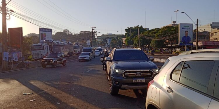 Operação Padrão dos servidores da Receita Federal deve atrasar a liberação de cargas no Porto Seco