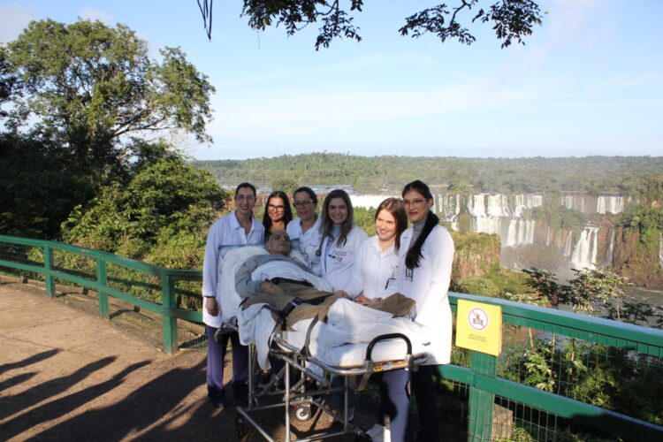 “Pessoalmente é muito mais bonito”, afirma paciente internado no Hospital Costa Cavalcanti em primeira visita às Cataratas