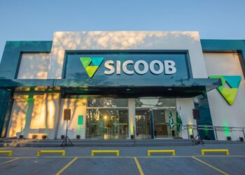 Sicoob Três Fronteiras comemora história entrelaçada com Foz do Iguaçu