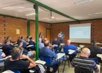 Pioneira: VISAC capacita motoristas para atender pessoas autistas