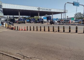 Bloqueio temporário da PRF para retorno de motociclistas provoca protesto na Ponte da Amizade