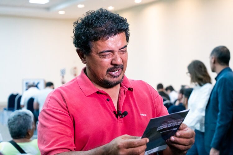 Leilão de imóveis da Itaipu rende 18,9 milhões que serão investidos em casas populares