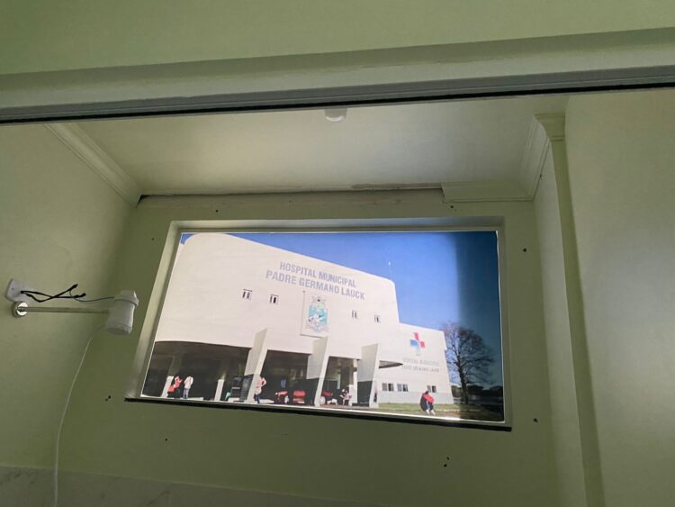 Guarita e quarto com grades em ala do Hospital Municipal, provocaram polêmica