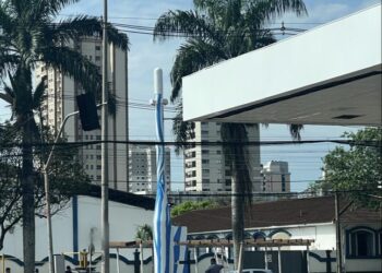 Avenida Jorge Schimmelpfeng ganha postes de conectividade da tecnologia Wi-Fi 6G