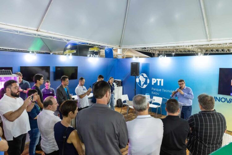 Expomed sedia a renovação da parceria entre PTI e Cientech para o desenvolvimento regional