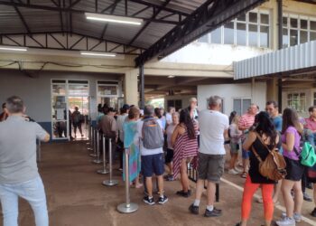 Mais filas, mais reclamações na hora de cruzar a Ponte Tancredo Neves, na fronteira com a Argentina