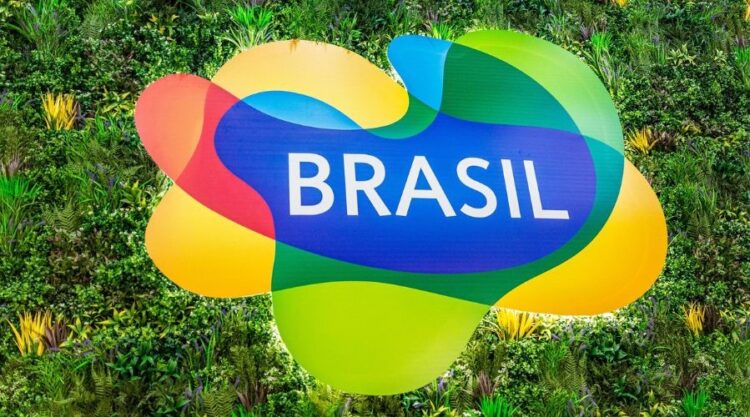 IMEX America 2023: Foz do Iguaçu marca presença no estande da Embratur