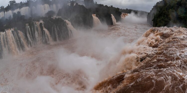 Feriadão da padroeira promete ser movimentado no Parque Nacional do Iguaçu