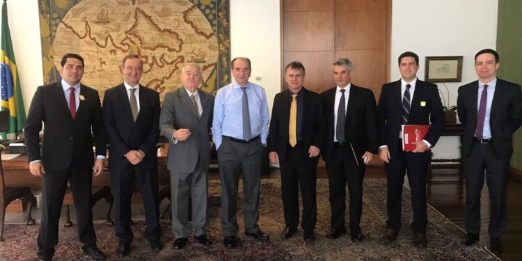 Sindifoz e Deputado Toninho Wandscheer unem forças para eliminar Taxa Consular entre Brasil e Paraguai