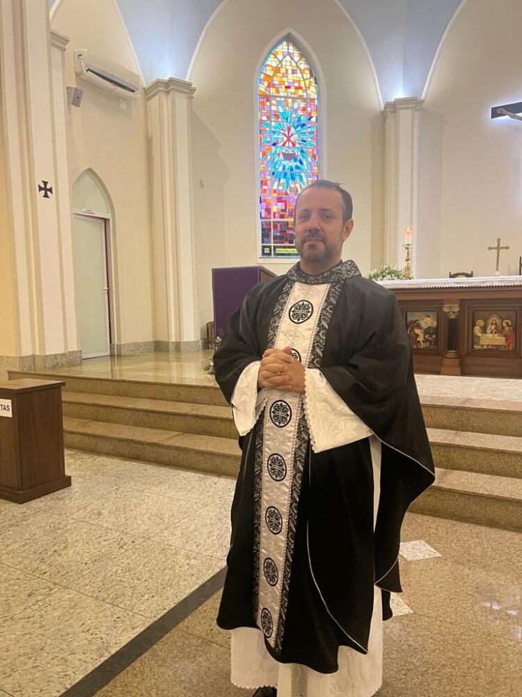 Perto de completar cem anos Paróquia São João Batista vai ficar ainda mais bonita