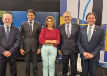 Vermelho propõe união e responsabilidade fiscal ao debater a LDO no programa “Expressão Nacional”
