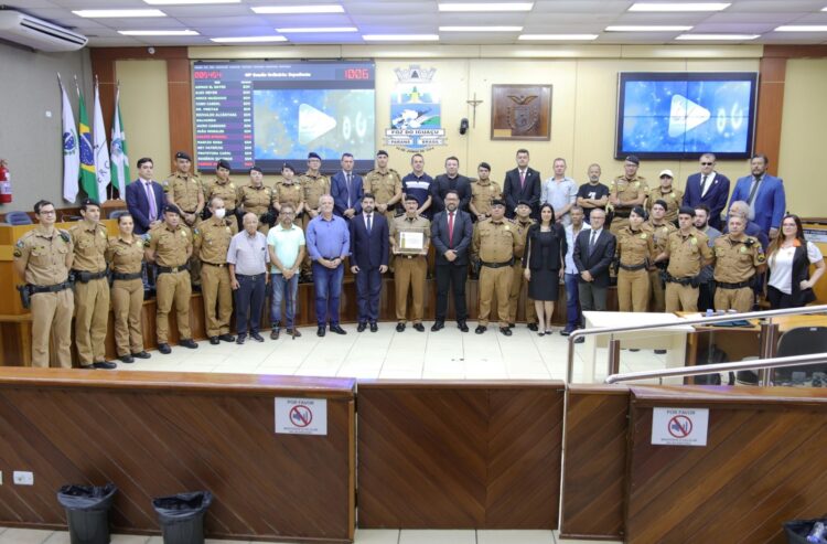 Capitão da PM é homenageado com Moção de Aplauso pela Câmara de Vereadores de Foz