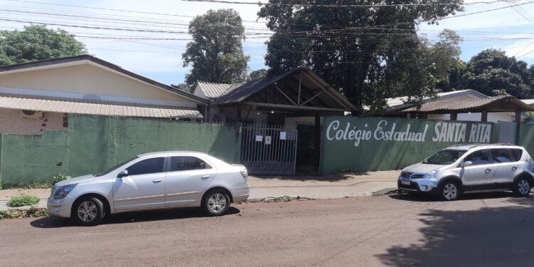 Durante “Consulta Popular” uma escola de Foz e uma de Medianeira aprovam modelo cívico-militar