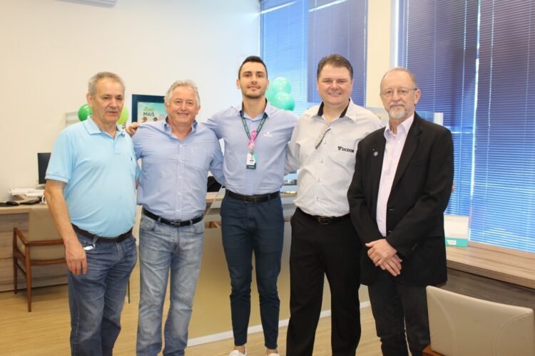 Sicoob Três Fronteiras promove ‘pratas da casa’ a gerentes de agências