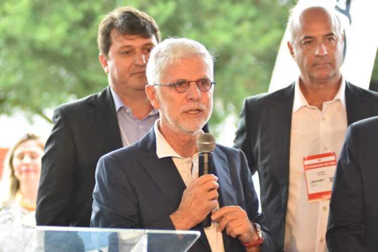 Esportes náuticos são destaque no Foz Internacional Boat Show que acontece em Foz do Iguaçu