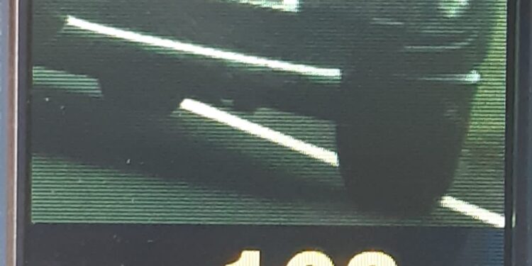 Carro é flagrado pela PRF a 168 Km/h na BR 277