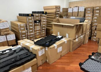 PF faz operação contra esquema internacional de tráfico de armas e munições