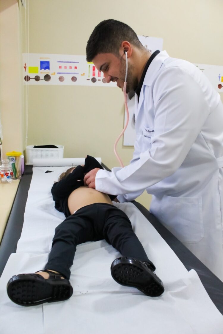 Falta de dinheiro faz Centro de Nutrição Infantil diminuir atendimento com especialistas