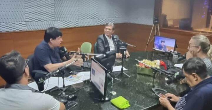 Política e romance são temas de conversa com Silva e Luna, no Contraponto, na Rádio Cultura