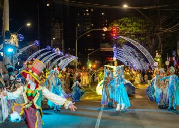 Hoje e amanhã acontece a Parada de Natal no centro de Foz