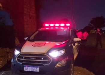 Após denúncia, guardas municipais encontram corpo de mulher dentro de mala em Foz do Iguaçu