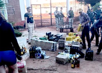 Diretor e agentes da penitenciária de Ciudad del Este são presos pela Polícia Nacional