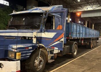 Carregamento de R$ 500 mil em peças para veículos é apreendido na Ponte da Amizade​