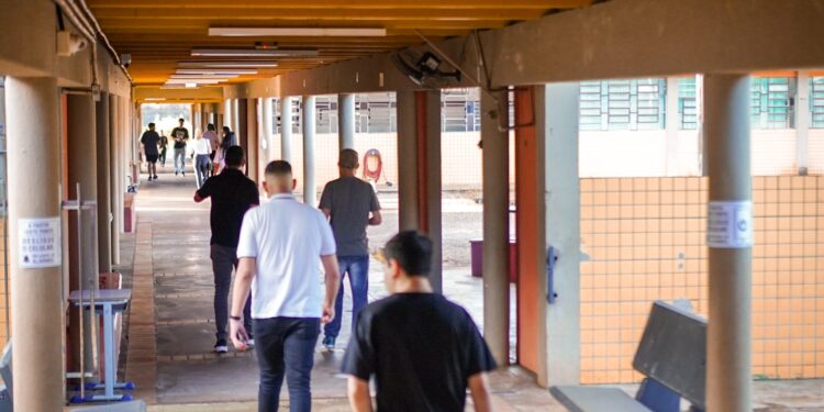 15,4 mil candidatos fizeram as provas do processo seletivo da Itaipu