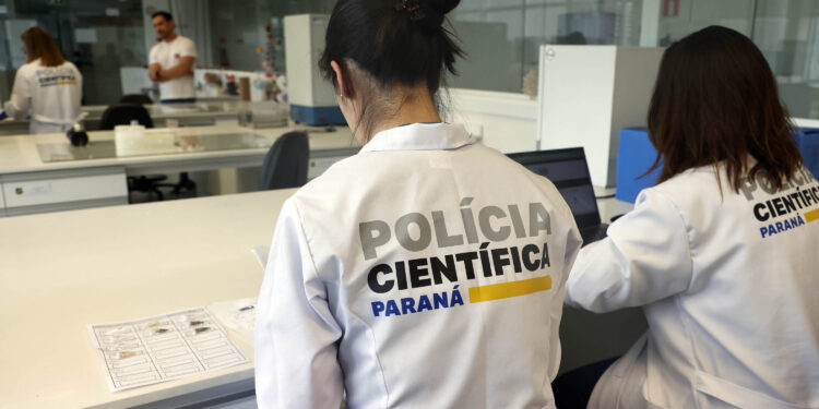 Polícia Científica do Paraná vai fazer concurso para perito oficial criminal